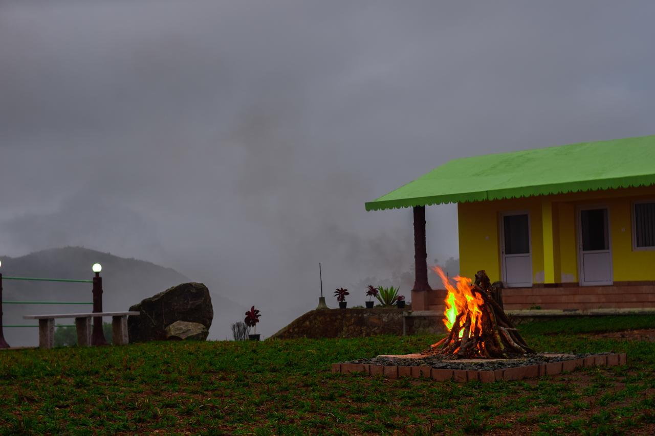 فندق Pīrmedفي  Misty Hill المظهر الخارجي الصورة